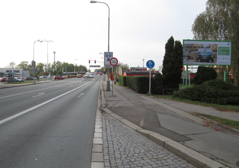 1541052 Billboard, Hradec Králové (A. Dvořáka / Vocelova  )