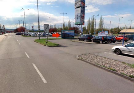 1111101 Billboard, Zlín (Třída 3. května, OC Centro Malenovice, parkoviště u OBI, výjezd Malenovice)