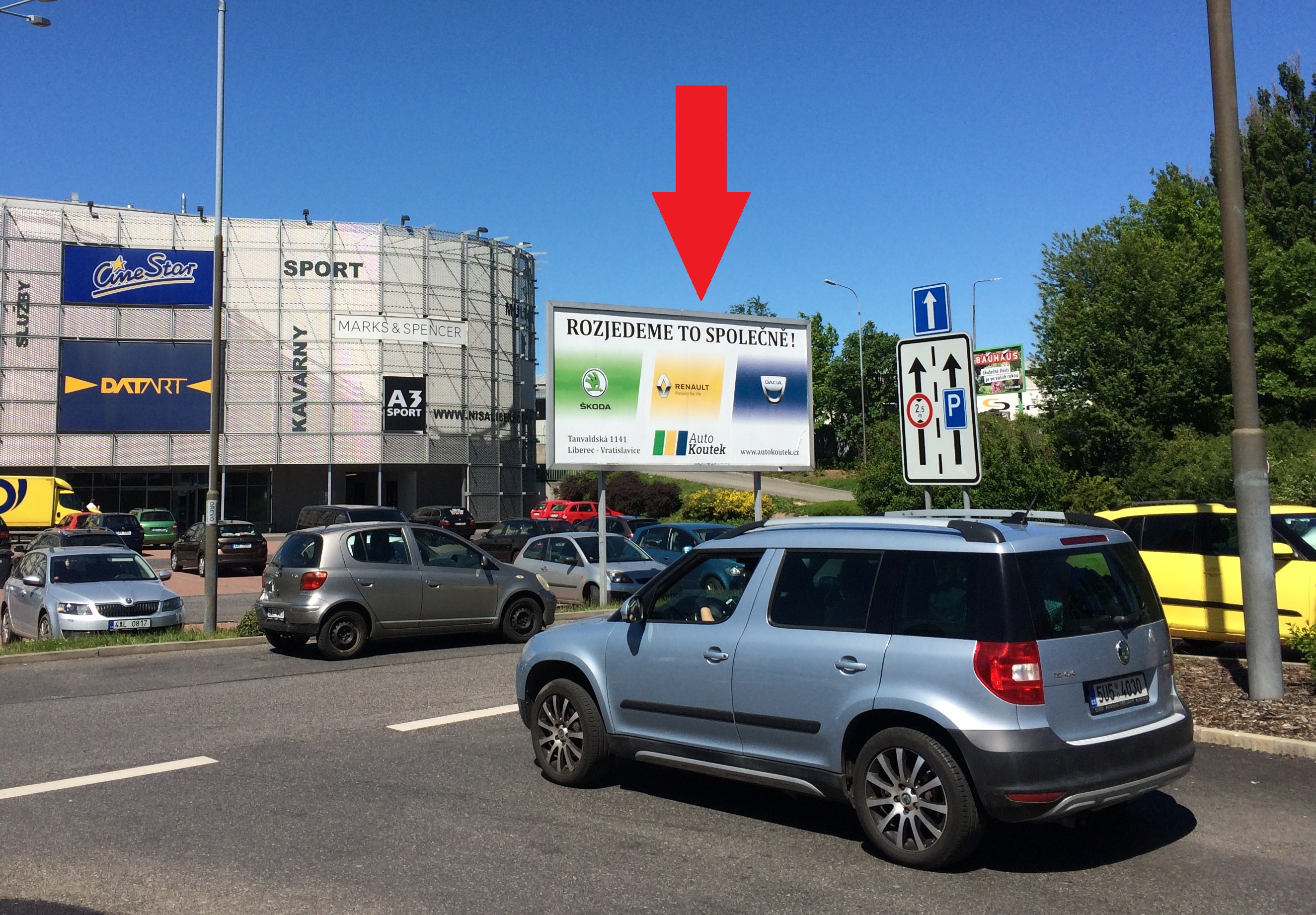 491174 Billboard, Liberec (OC NISA,u McDonaldu )