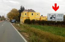 Card image cap551046 Billboard, Dvůr Králové (Smetanova, směr centrum)