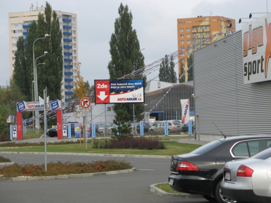 871085 Billboard, Ostrava (U stadionu x Varenská)