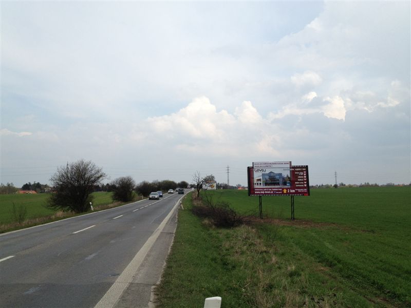 101127 Billboard, Praha 9 - Běchovice (Českobrodská - hlavní spojka mezi Újezdem a Běchovicemi)