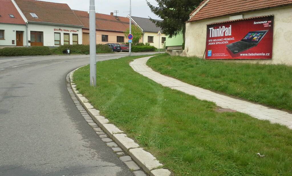 1641067 Billboard, Brno (Ivanovické náměstí 34     )