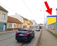 1644022 Štít, Brno - Černovice, Židenice (Životského, směr centrum, TRAM obchody, služby, kavárna)