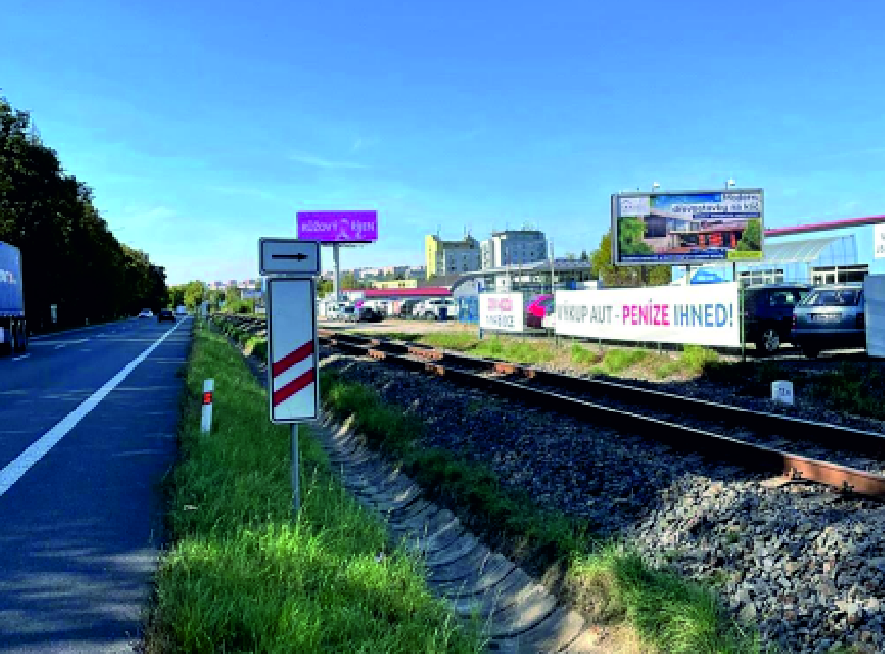 1111078 Billboard, Zlín (hlavní ulice Vizovická příjezd z Vizovic směr centrum Zlína Příluky)