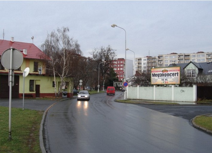 861057 Billboard, Opava (Partyzánská x Zeyerova)